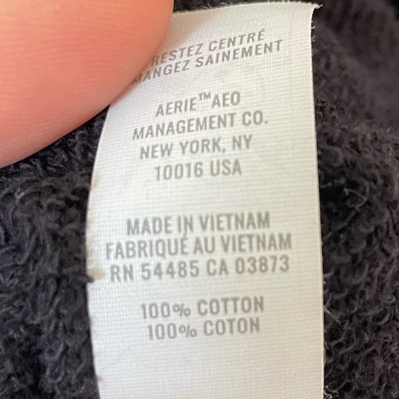 Aerie Offline by American Eagle Ribbed V Neck Hoodie Sweatshirt in Black - Picture 11 of 12
